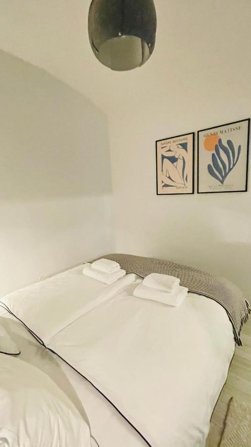 Apartments Santini Zagreb Bagian luar foto