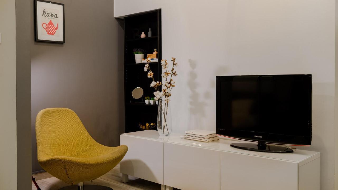Apartments Santini Zagreb Bagian luar foto